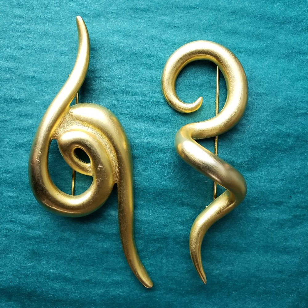 2/15$ Lot of 2 gold tone free form brooch